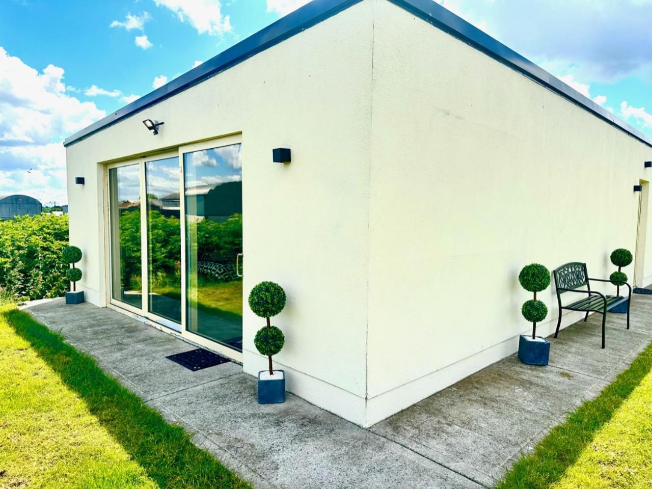 Kildare Luxury Suites Exterior foto